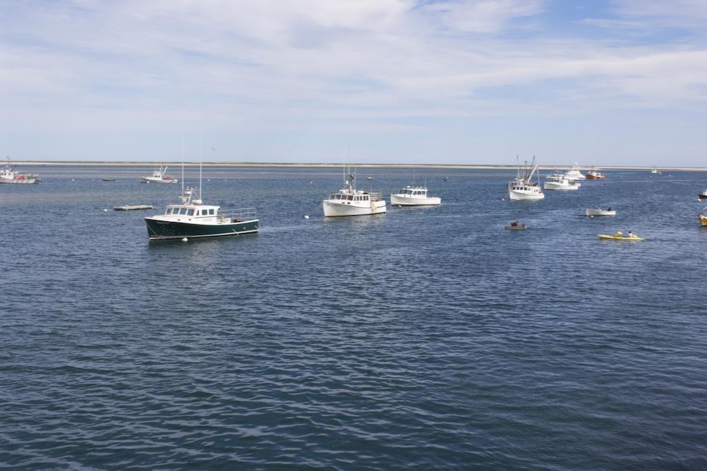 Old Harbor Inn Chatham Bagian luar foto